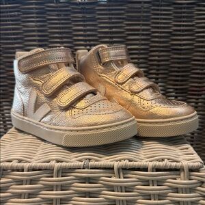 Veja Gold Kids High-Top Sneakers